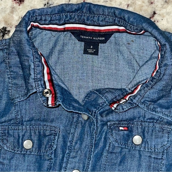 Tommy Hilfiger Girls Chambray Shirt Dress Size 3 Pearl Snap Toddler Denim Baby - Picture 2 of 7